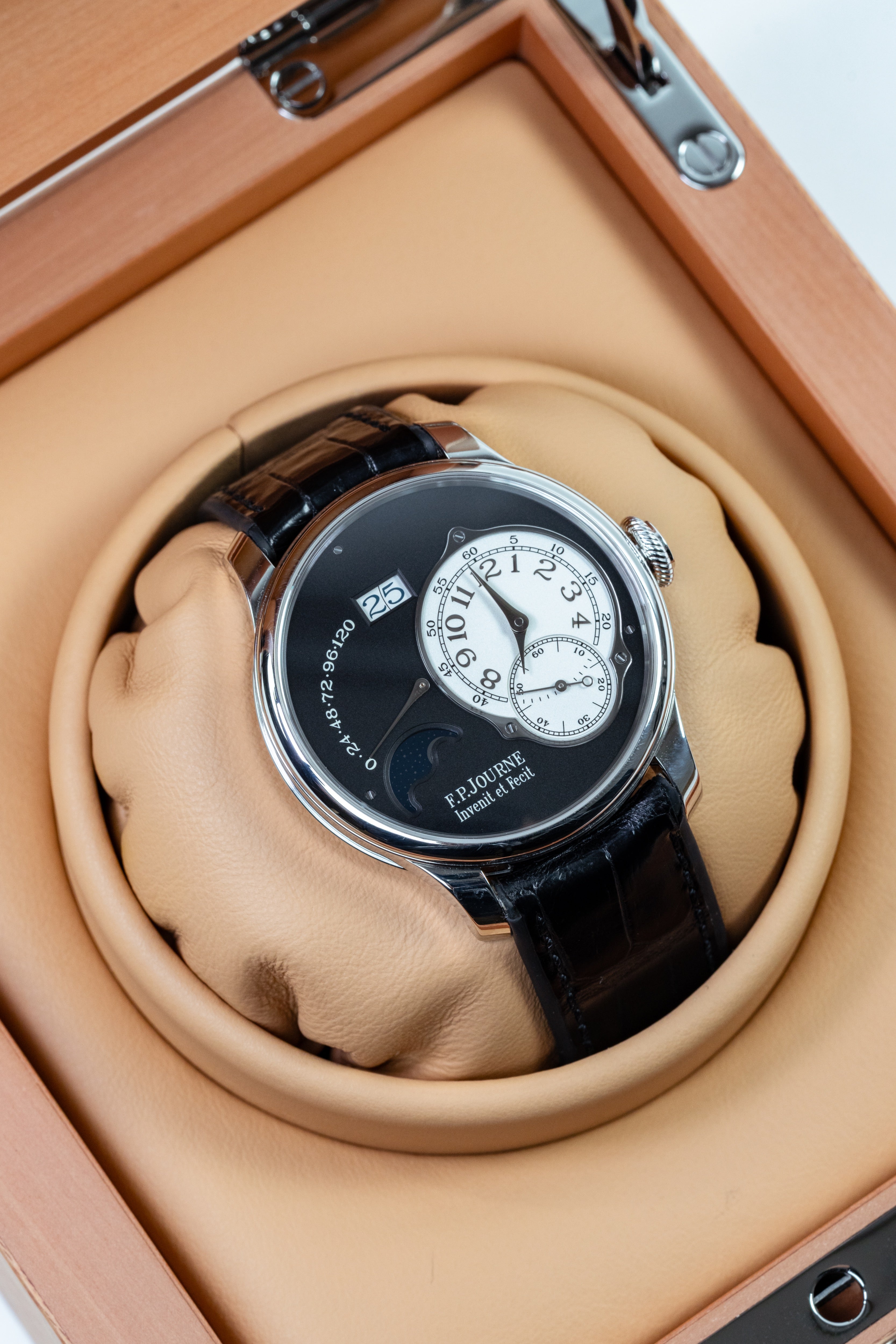 F.P.Journe Octa Black Lune (LN) Platinum Black Dial White Leather Strap 40MM Calibre 1300.3