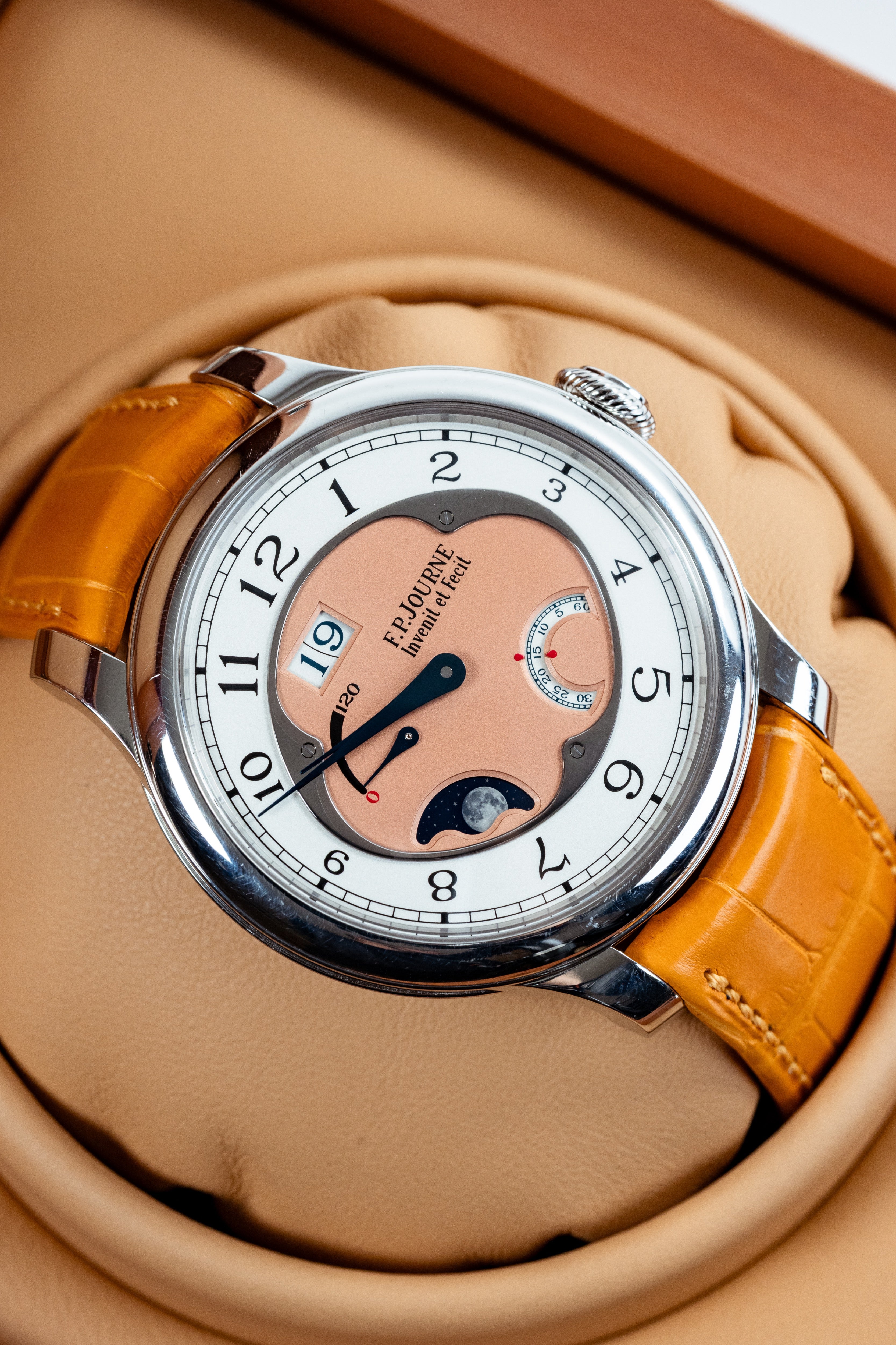 F.P.Journe Octa Divine (DN) Platinum Salmon Dial Orange Leather Strap 42MM Calibre 1300.3