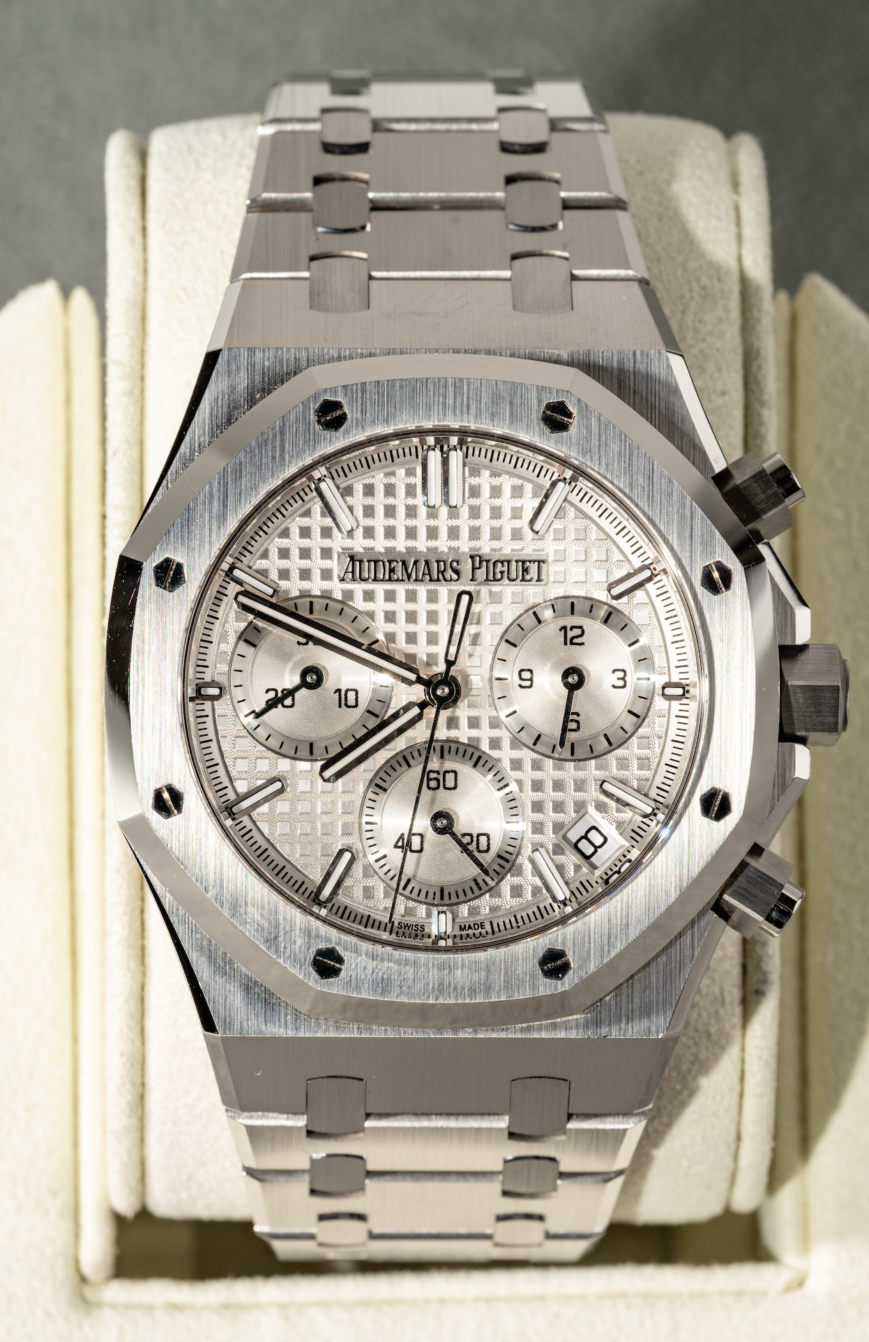 Audemars Piguet Royal Oak Chronograph 26715ST.OO.1356ST.02 Stainless Steel Grey Dial
