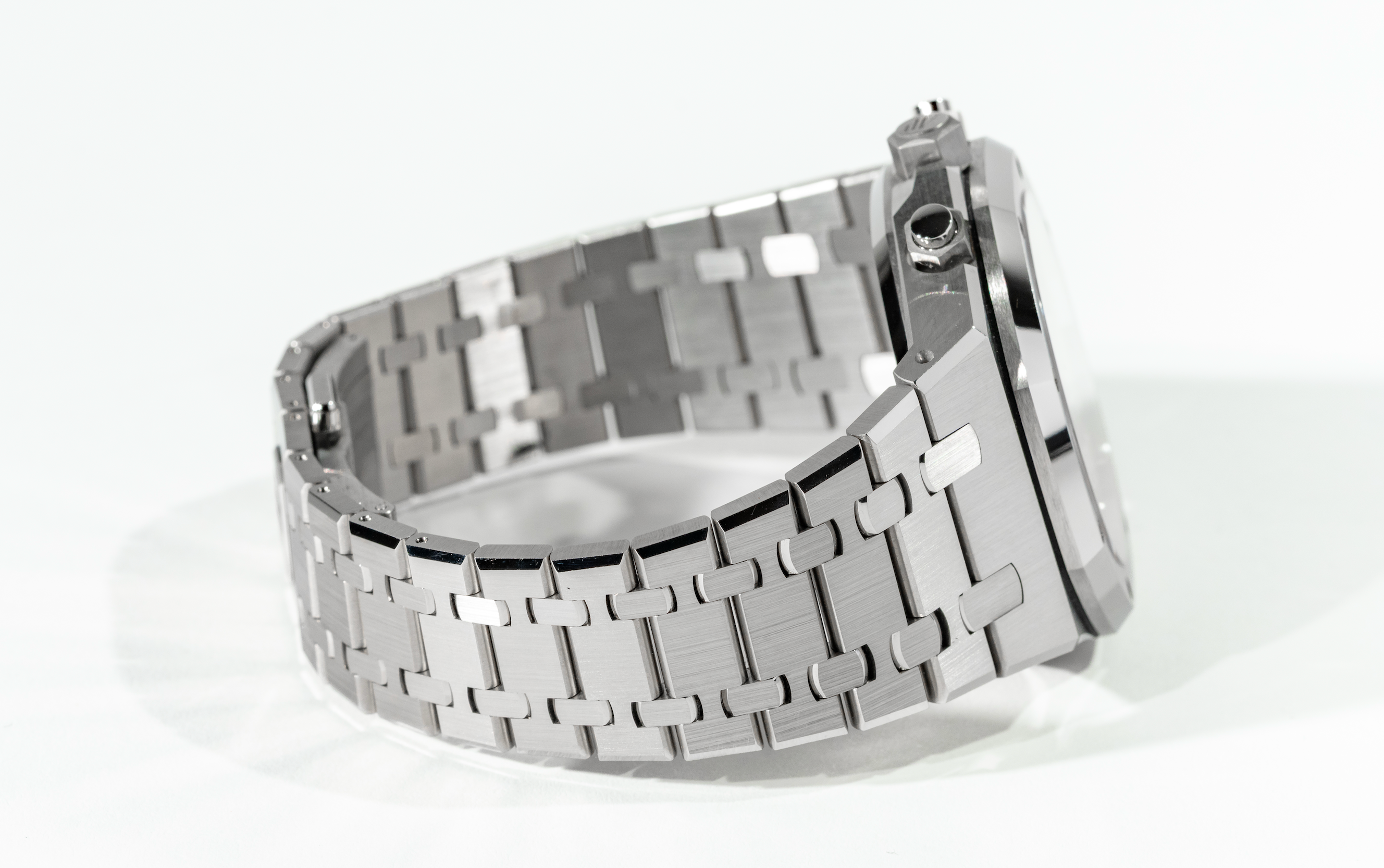 Audemars Piguet Royal Oak Chronograph 26715ST.OO.1356ST.02 Stainless Steel Grey Dial