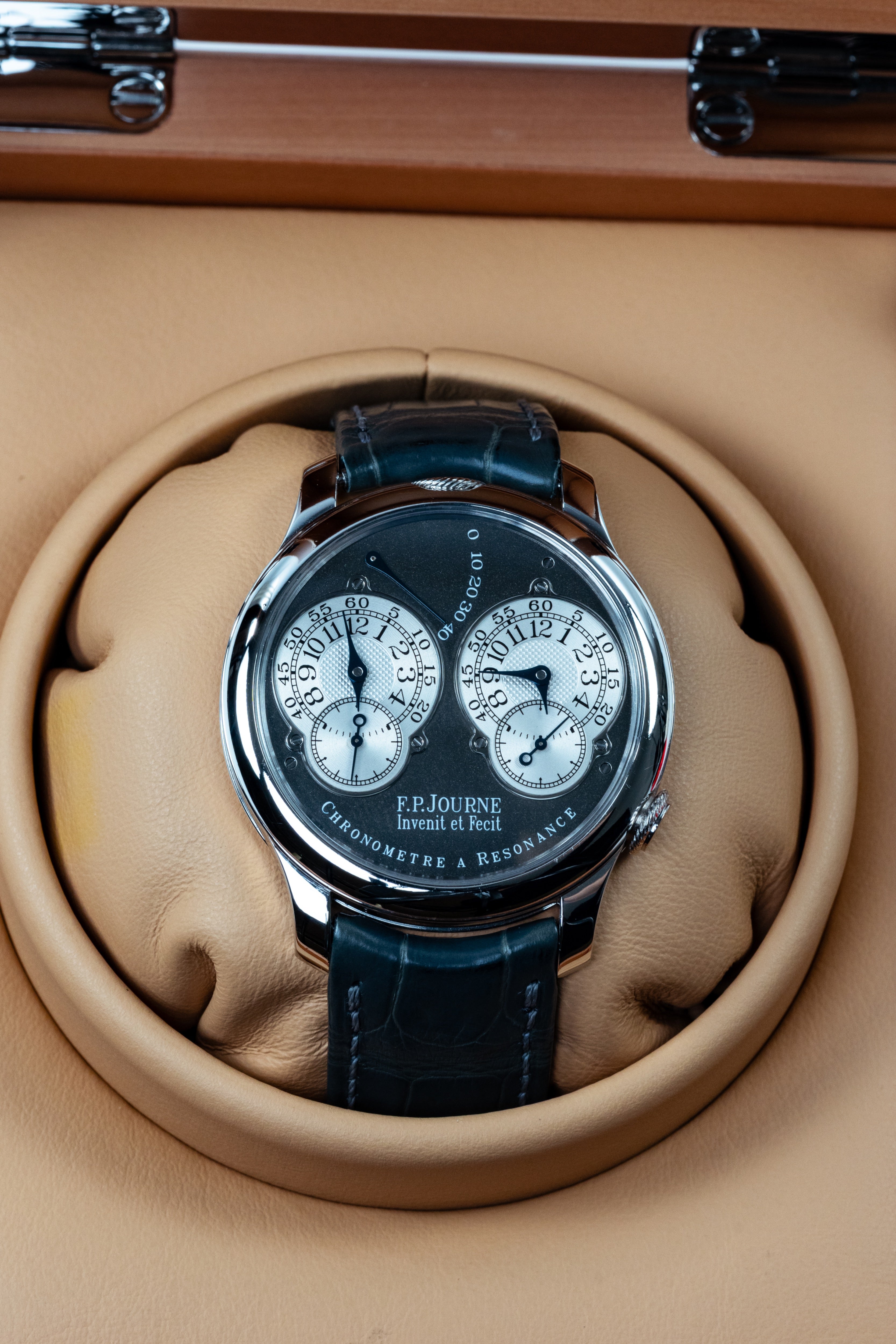 F.P.Journe Chronometre à Resonance (01R) Platinum Brass Ruthenium Silver Dial 40MM Caliber 1499.2