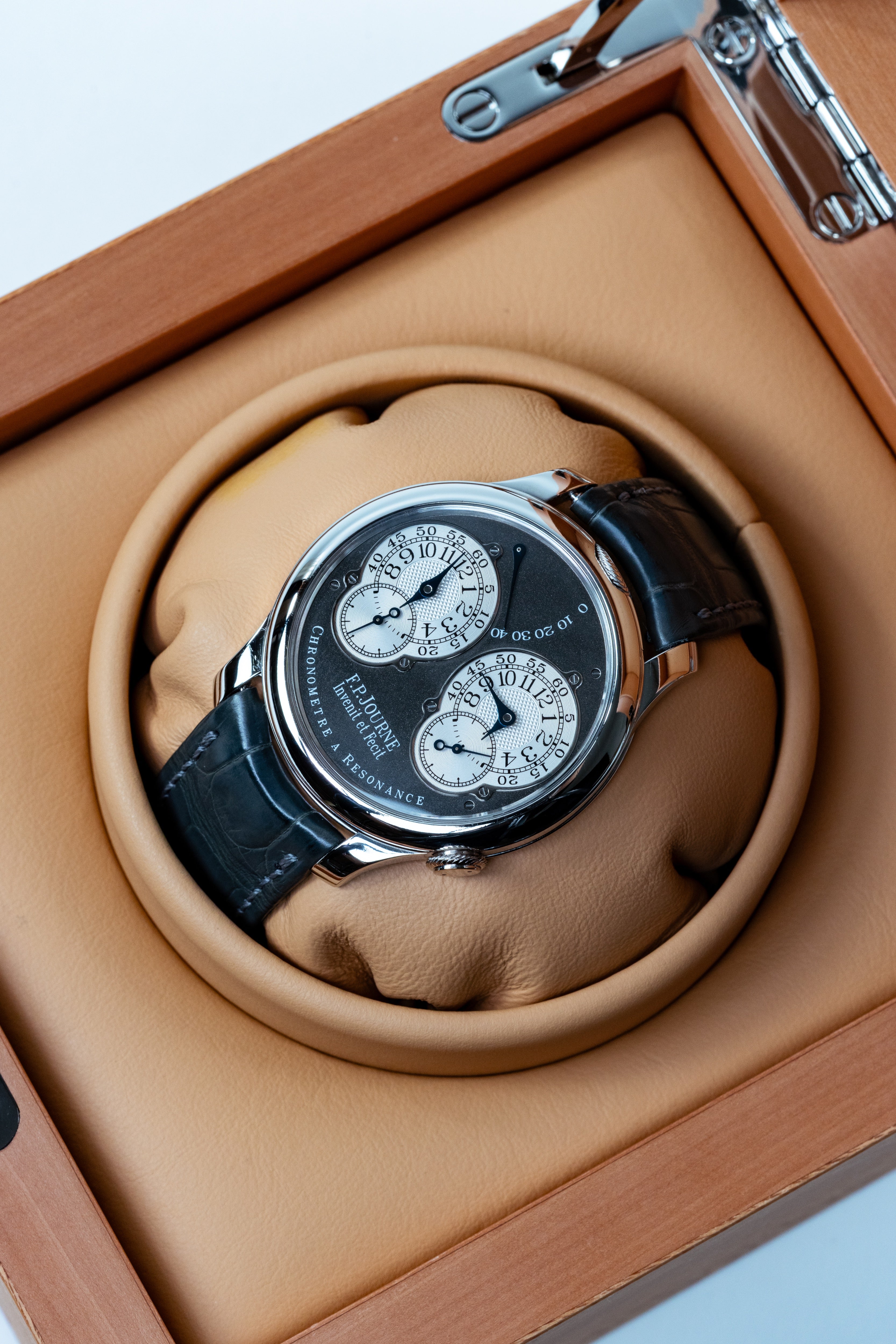 F.P.Journe Chronometre à Resonance (01R) Platinum Brass Ruthenium Silver Dial 40MM Caliber 1499.2