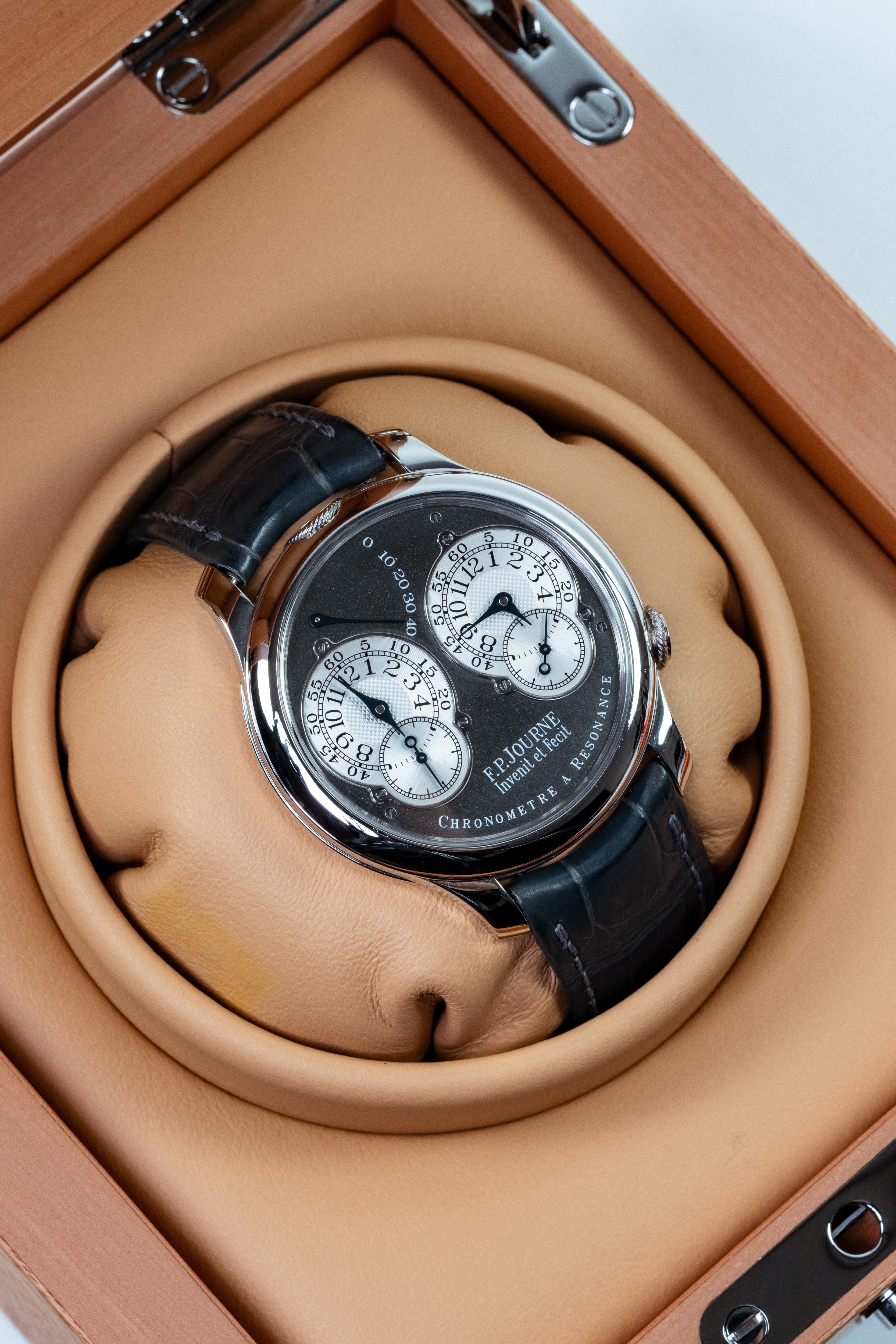 F.P.Journe Chronometre à Resonance (01R) Platinum Brass Ruthenium Silver Dial 40MM Caliber 1499.2