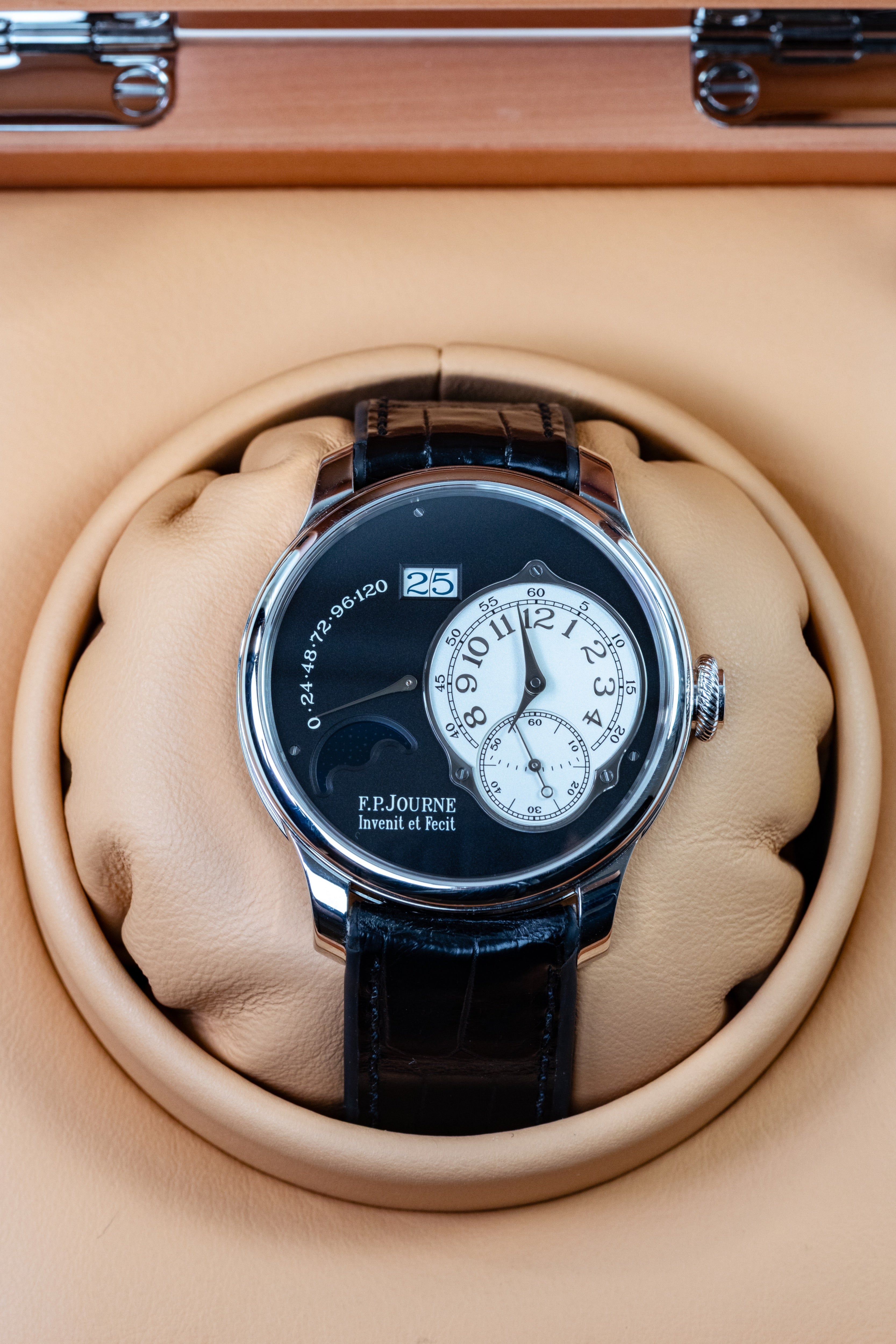 F.P.Journe Octa Black Lune (LN) Platinum Black Dial White Leather Strap 40MM Calibre 1300.3