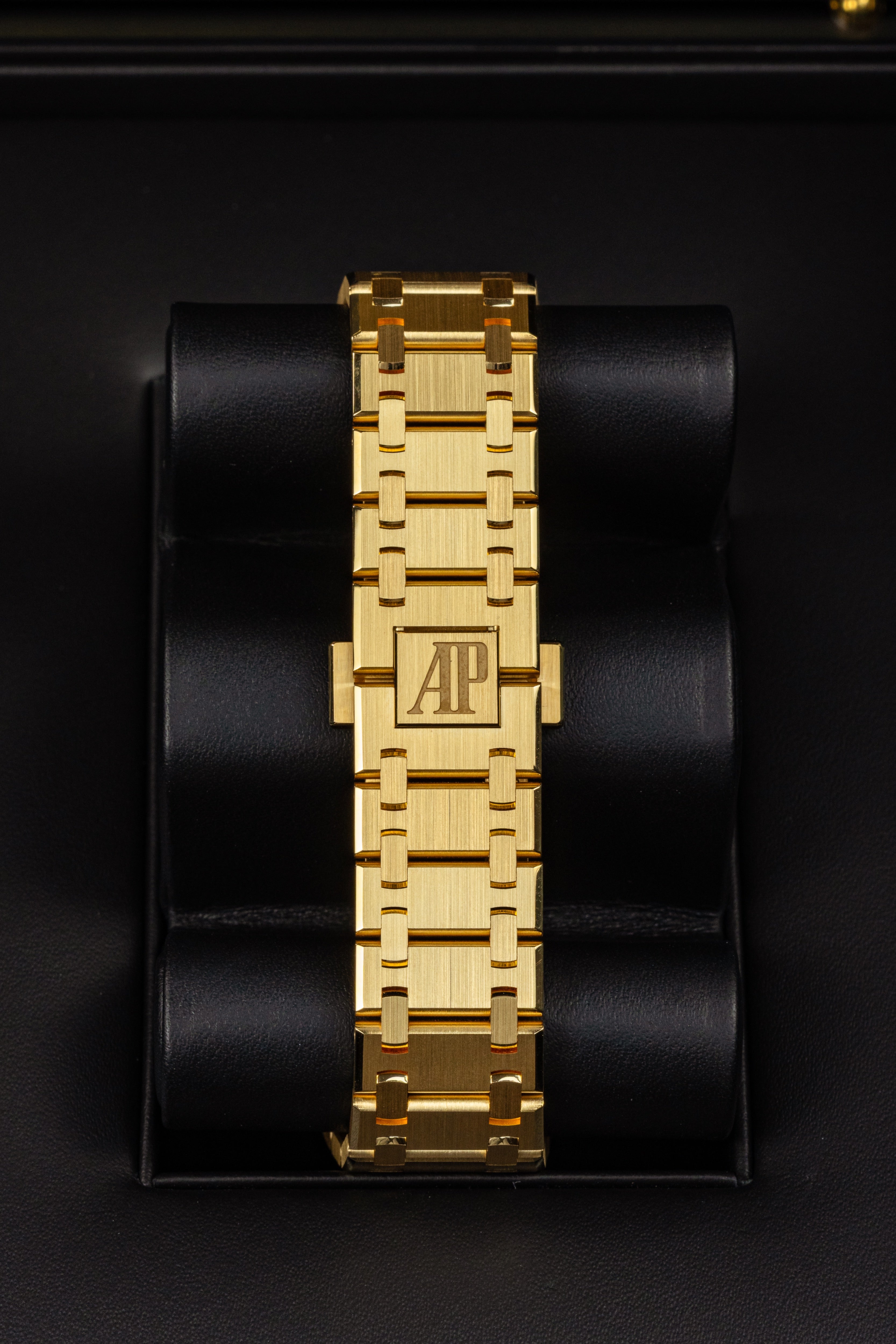 Audemars Piguet Royal Oak Perpetual Calendar 26586BA Ultra-thin Yellow Gold Limited 88 Pieces