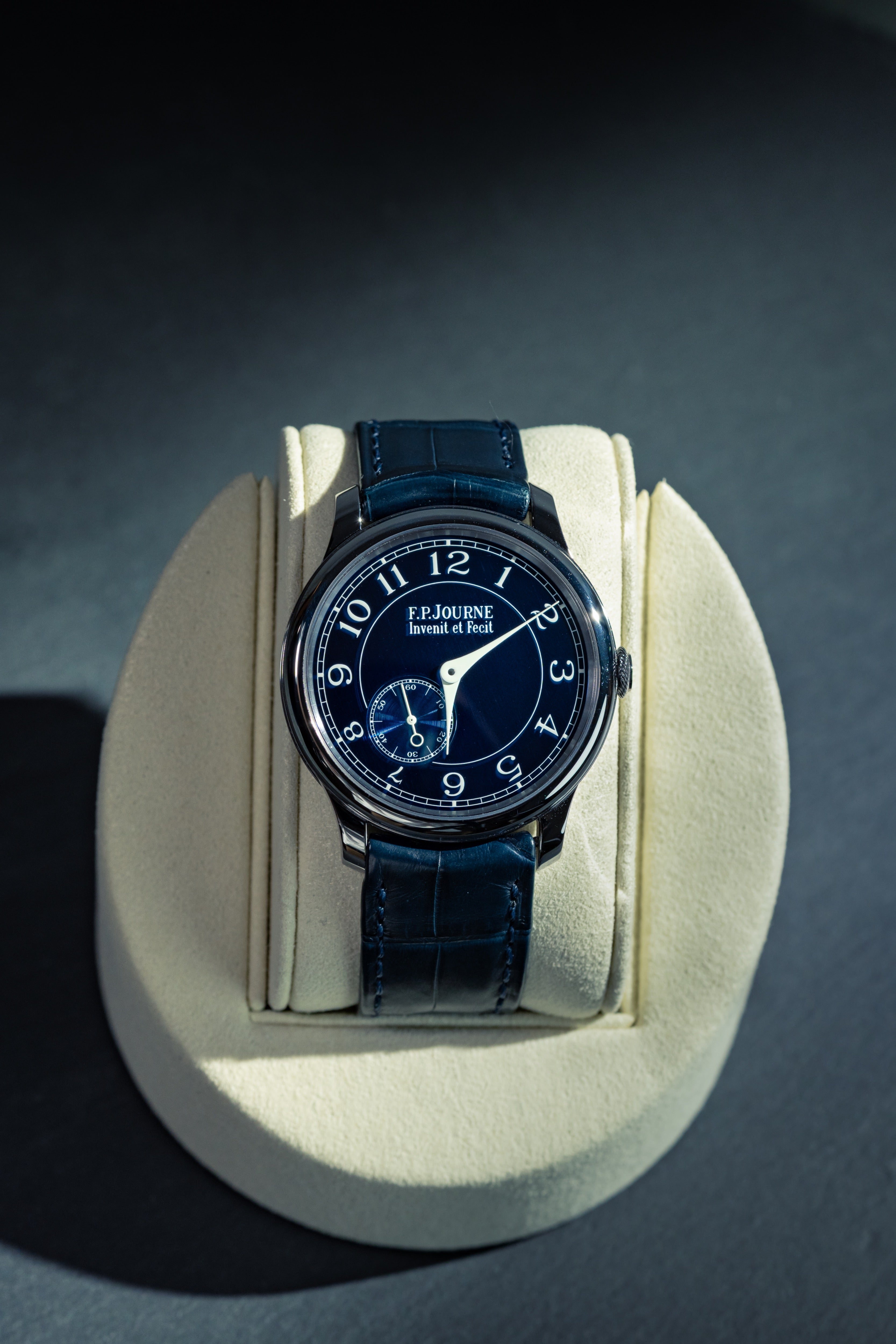 F.P.Journe Souveraine Bleu Souveraine (CB) Tantalum Dark Blue Dial and Leather Strap 40MM Calibre 1304