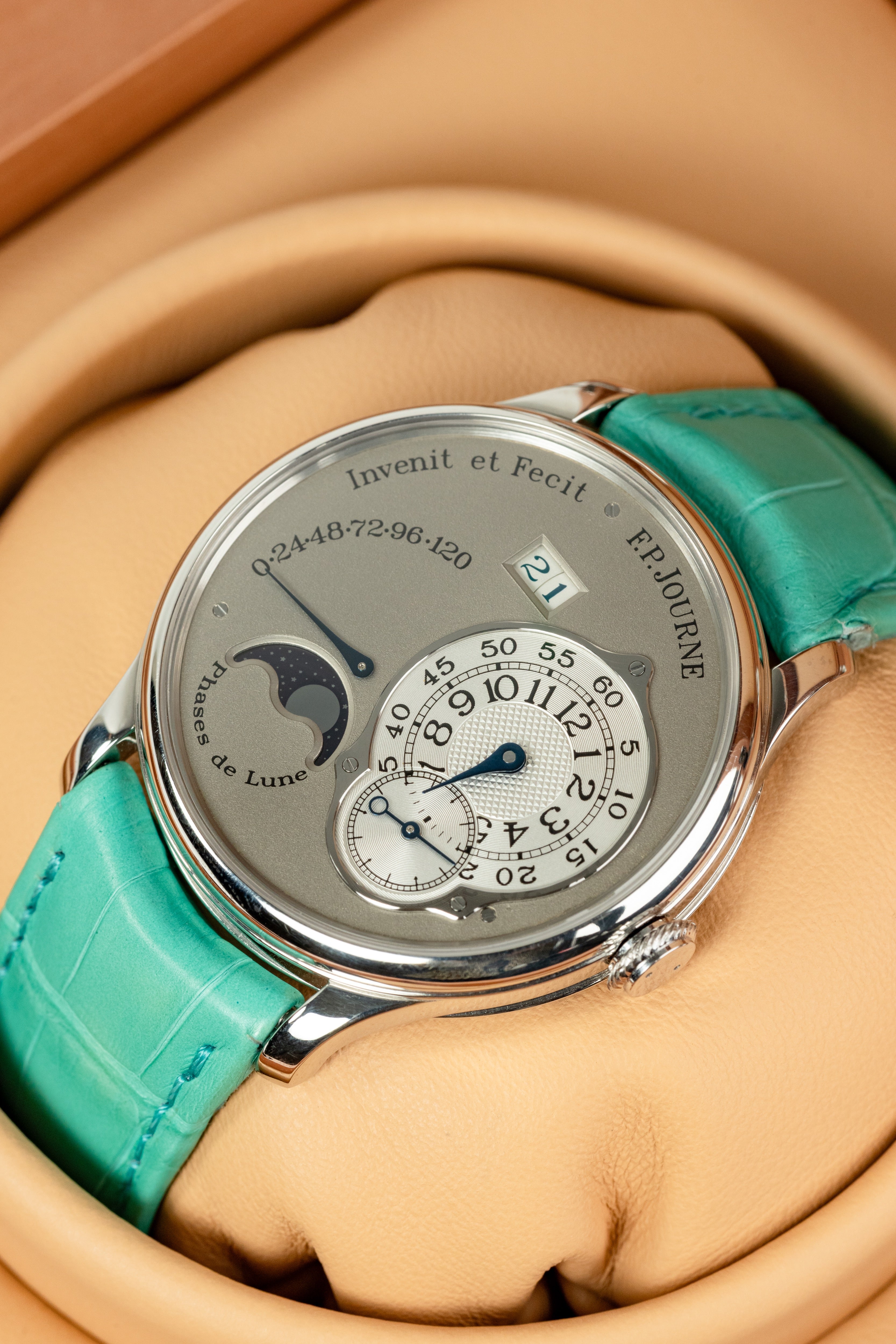 F.P.Journe Octa Lune (L) Platinum Silver Dial Dark Grey Leather Strap 38MM Calibre 1300