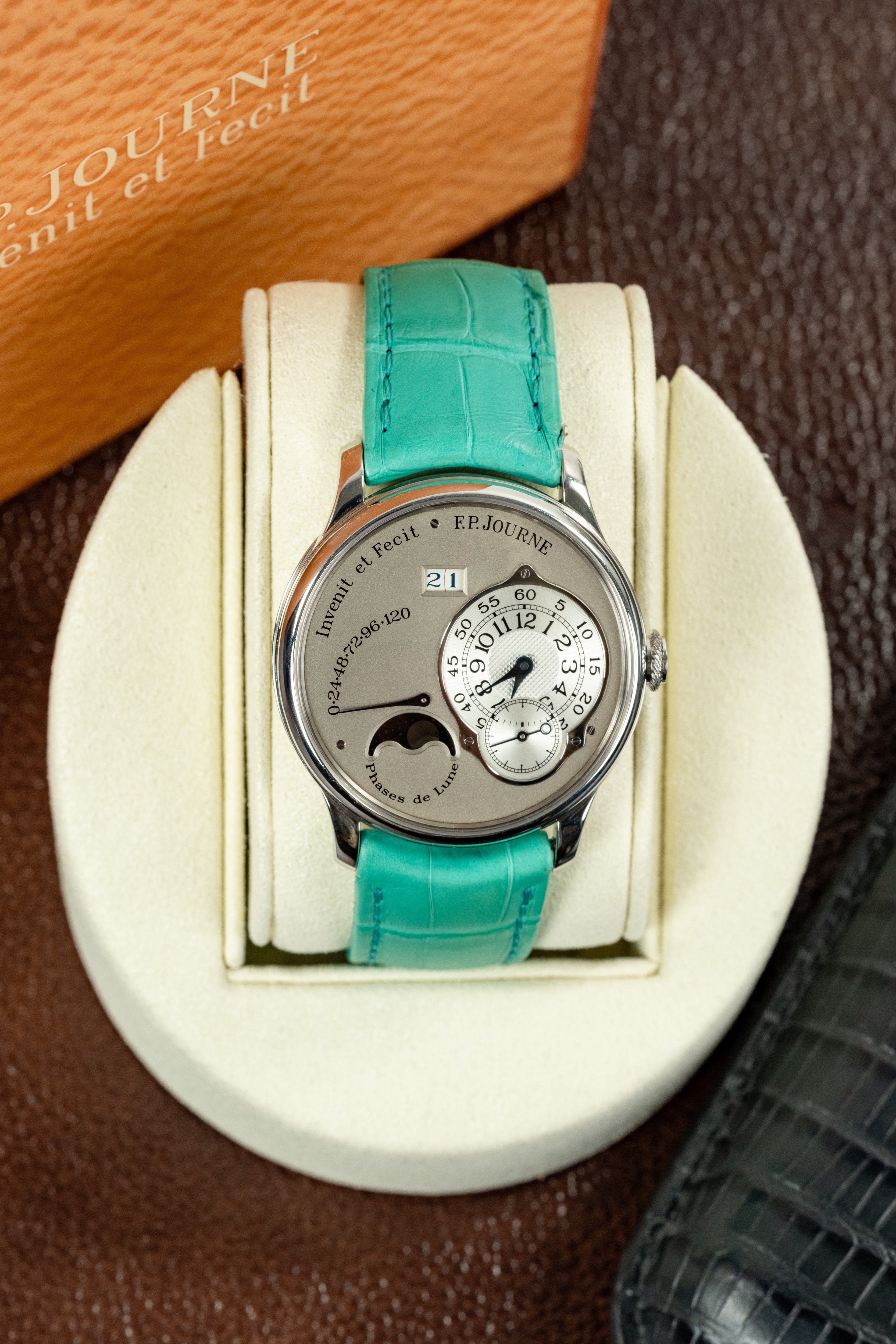 F.P.Journe Octa Lune (L) Platinum Silver Dial Dark Grey Leather Strap 38MM Calibre 1300