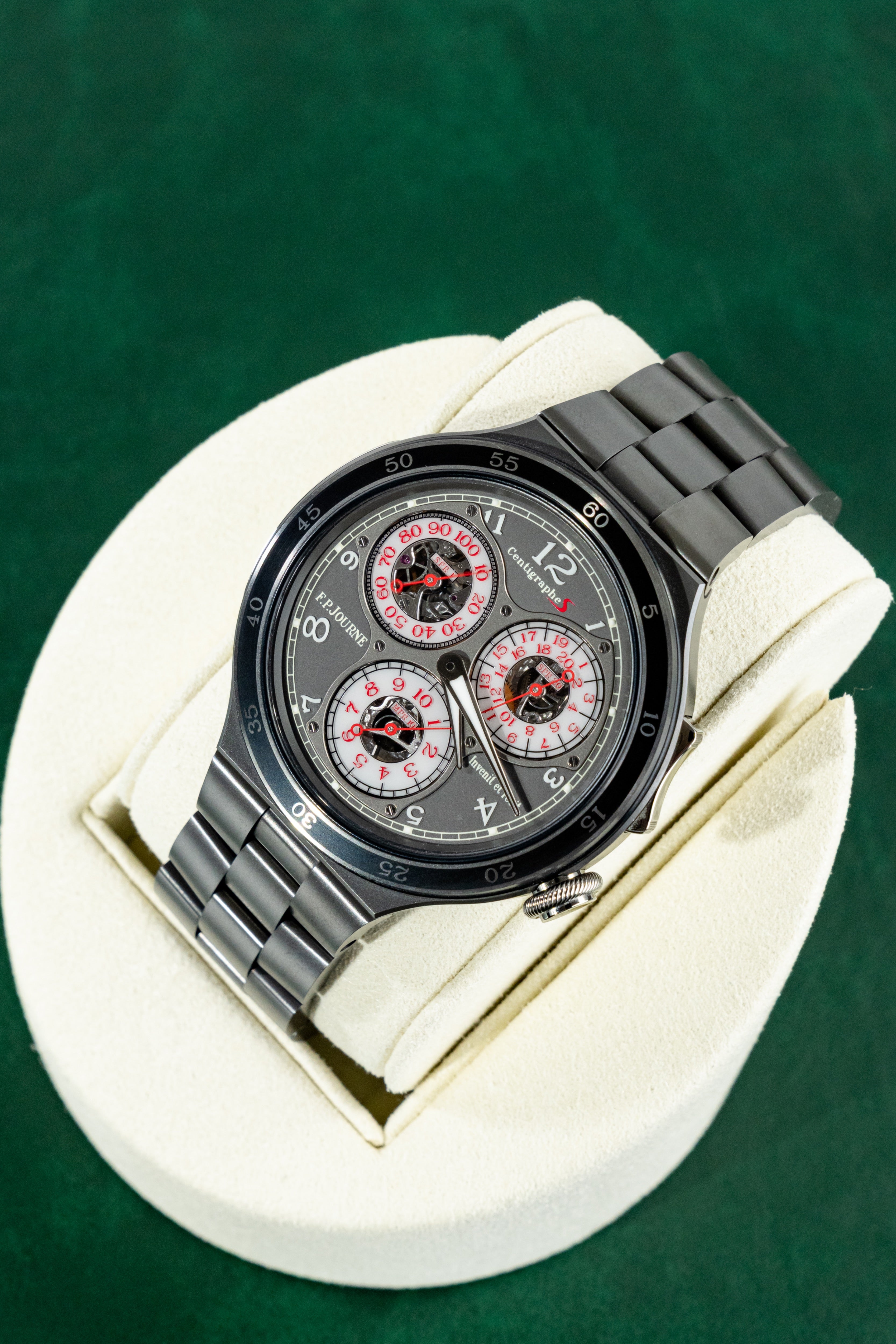 F.P.Journe Centigraphe (CTS2) Titanium Case and Bracelet Grey Dial 44MM Calibre 1506